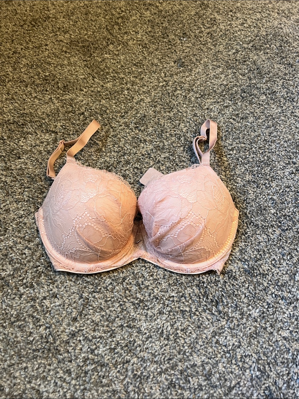 Victorias Secret Women's Lace Push-Up Bra - Blush Pink